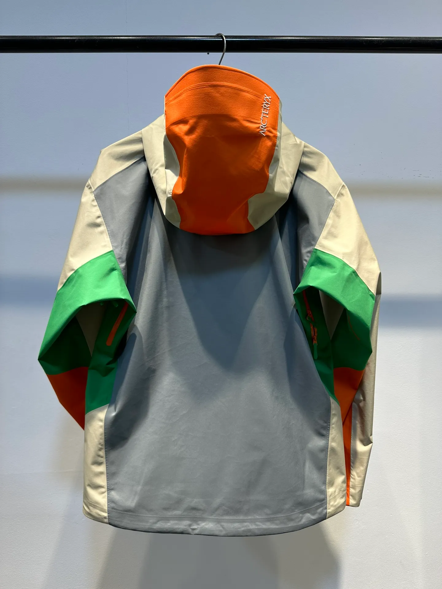 x ARCTERYX x 2.0 Series BETA LIGHTWEIGHT JACKET SS 24Breathable Same Style Size：S M L Xl XXl